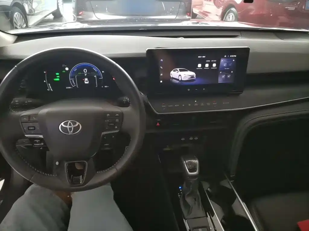 Toyota Camry 2026 2.0HSE Sport Lite