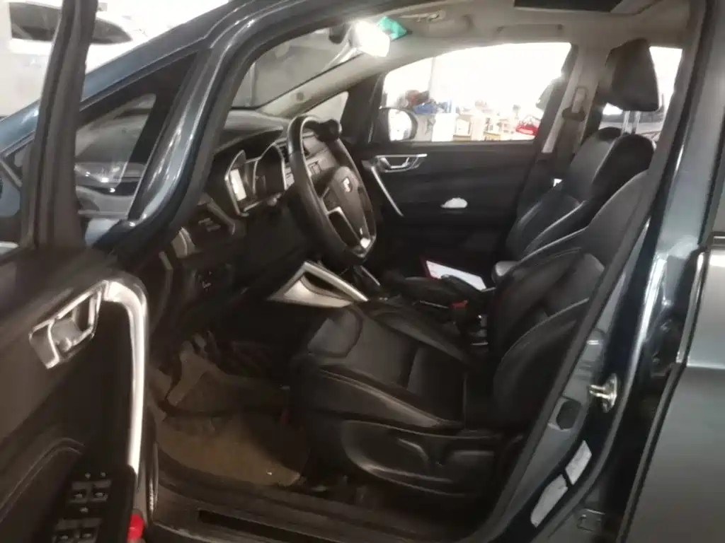Geely Vision X3 — миниатюра 16