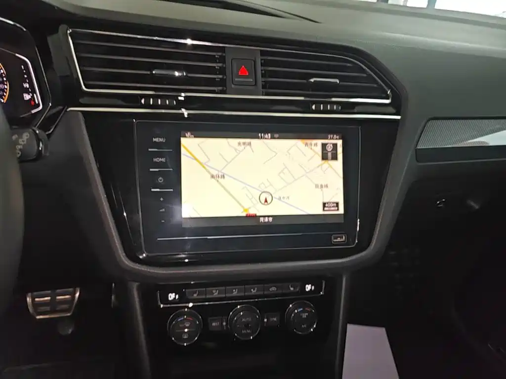 Volkswagen Tiguan L — миниатюра 13