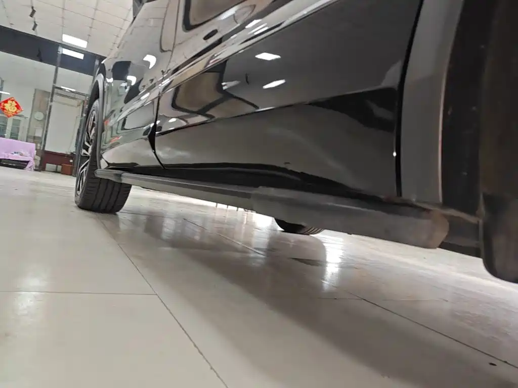 Volkswagen Tiguan L — миниатюра 22