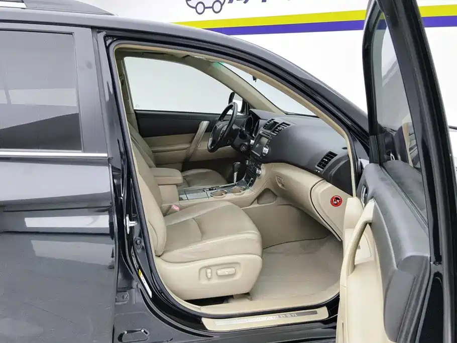 Toyota Highlander — миниатюра 8