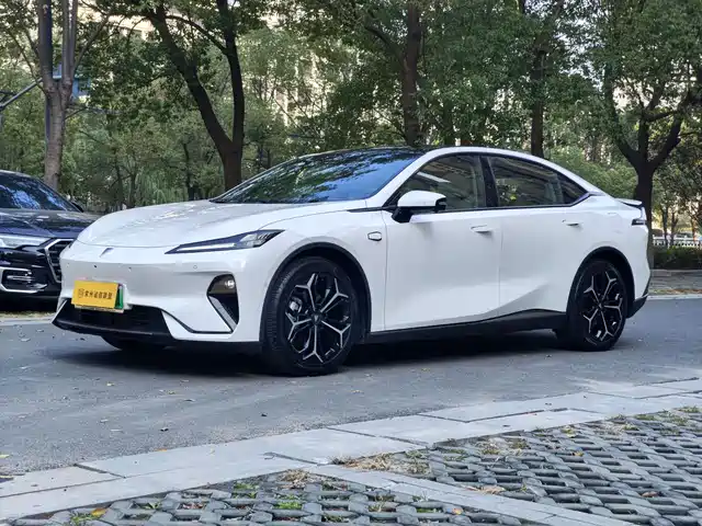 DARK BLUE CAR DARK BLUE L07 2024