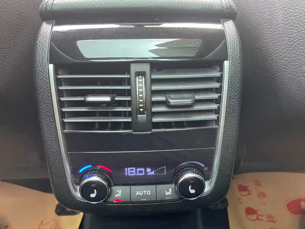 Borgward BX7 — миниатюра 17