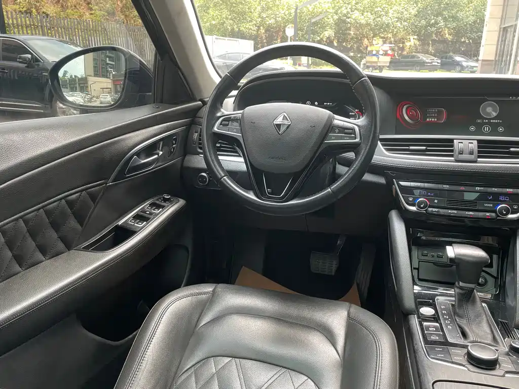 Borgward BX7 — миниатюра 15