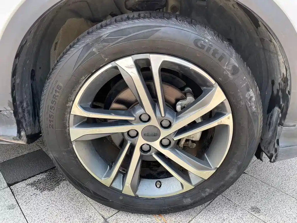 Geely Binyue — миниатюра 24