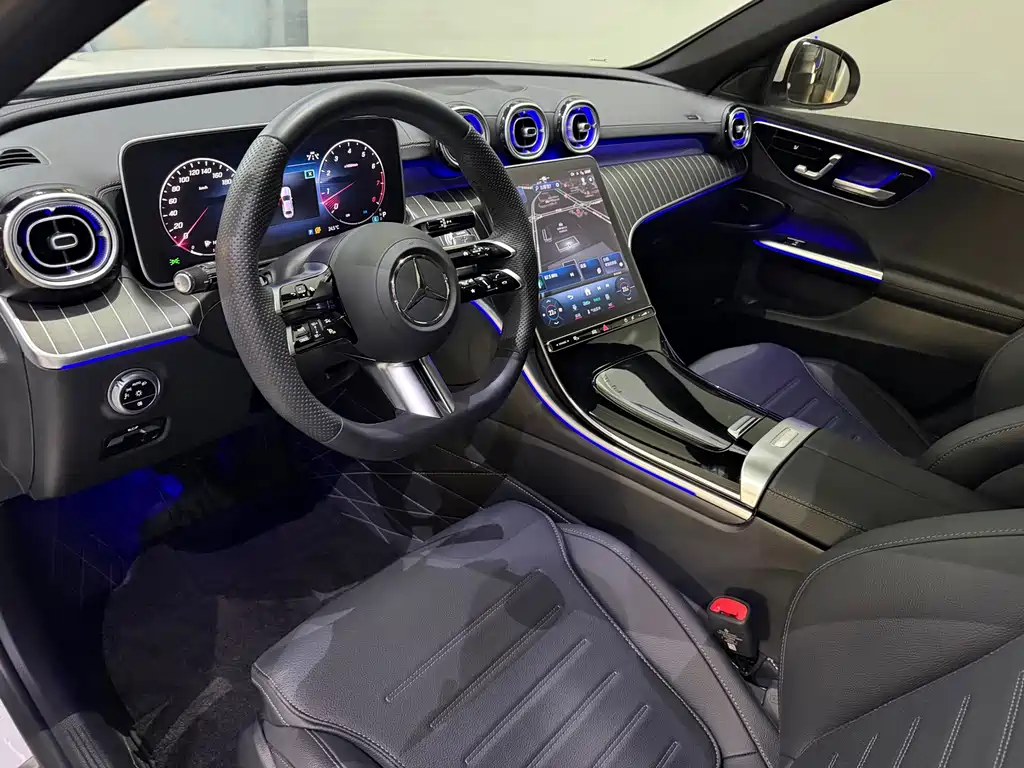 Mercedes-Benz C-Class — миниатюра 5