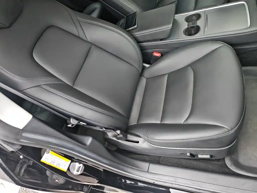 Tesla Model 3 — миниатюра 25
