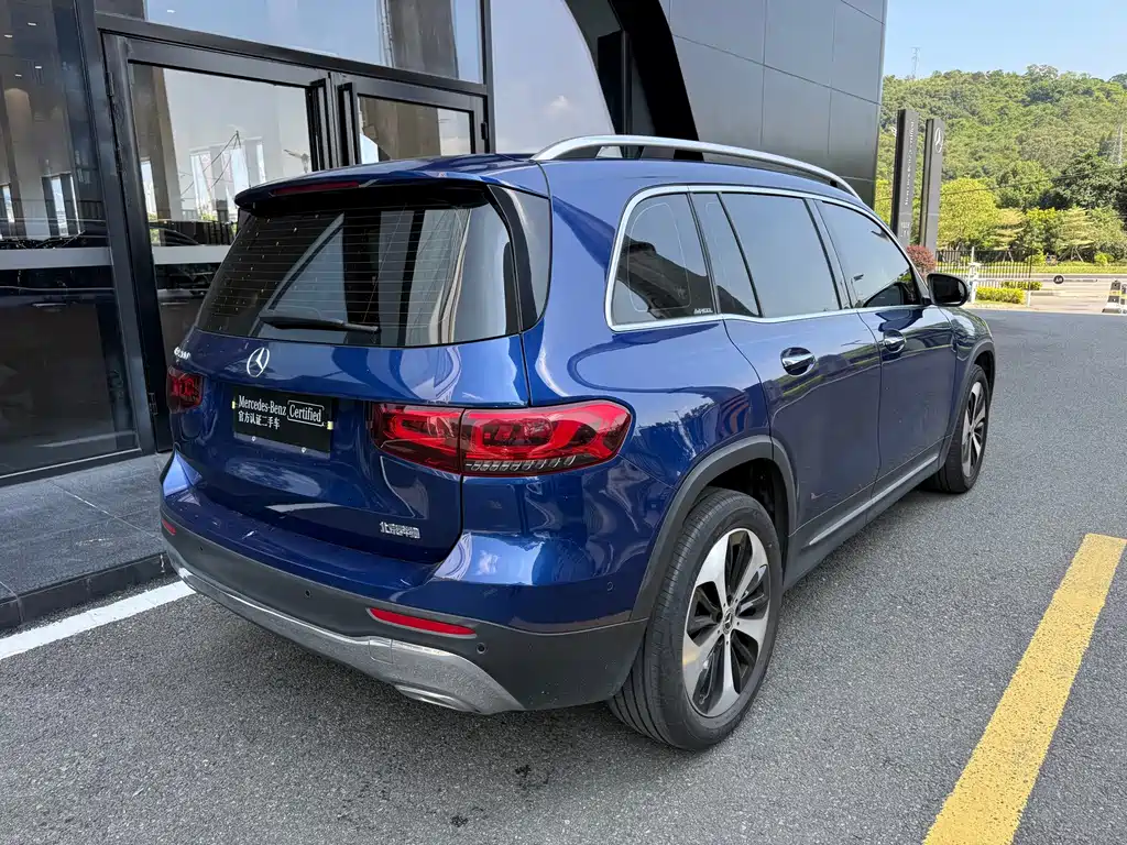 Mercedes-Benz GLB — миниатюра 7