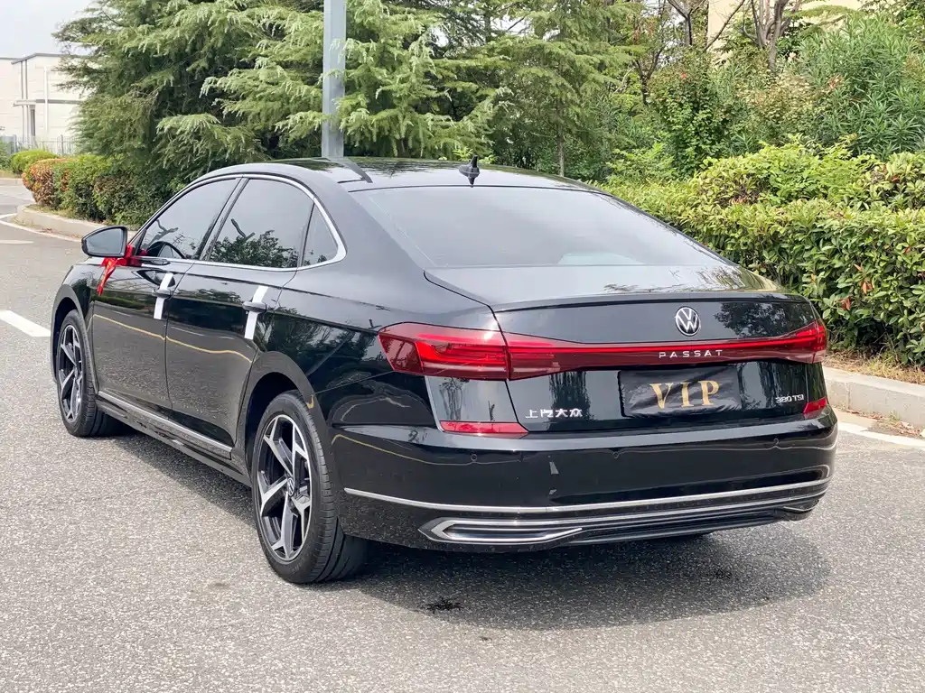 Volkswagen Passat — миниатюра 7