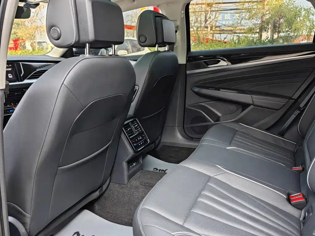 Volkswagen Passat — миниатюра 6
