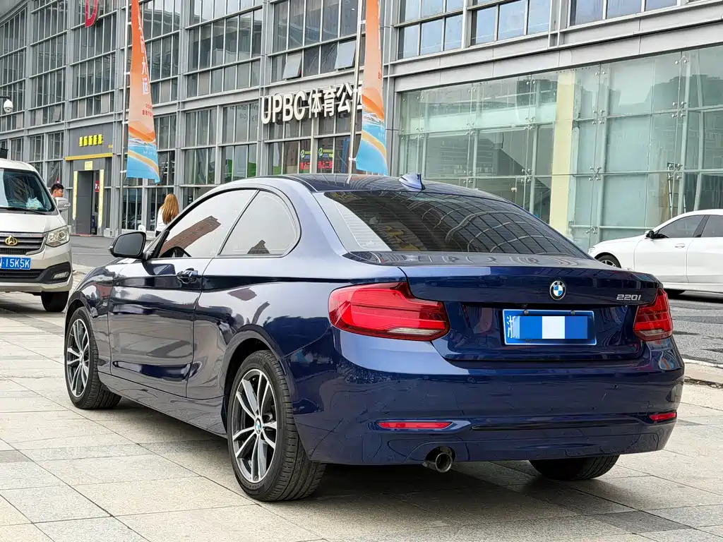 BMW 2 Series (Import) — миниатюра 4