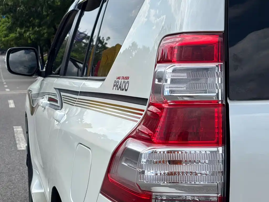 Toyota Prado (Import) — миниатюра 17