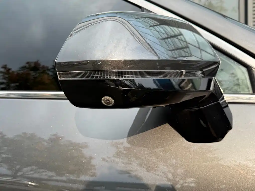 Li Auto Li ONE — миниатюра 10