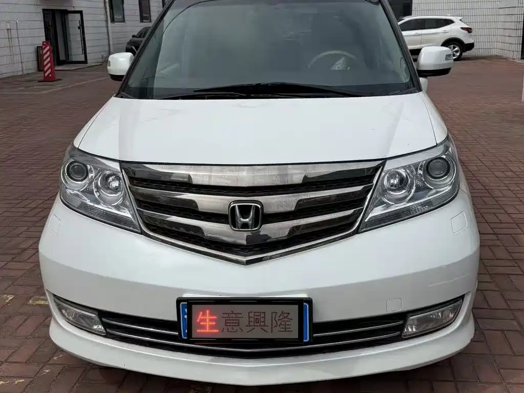 Honda Elysion — миниатюра 2