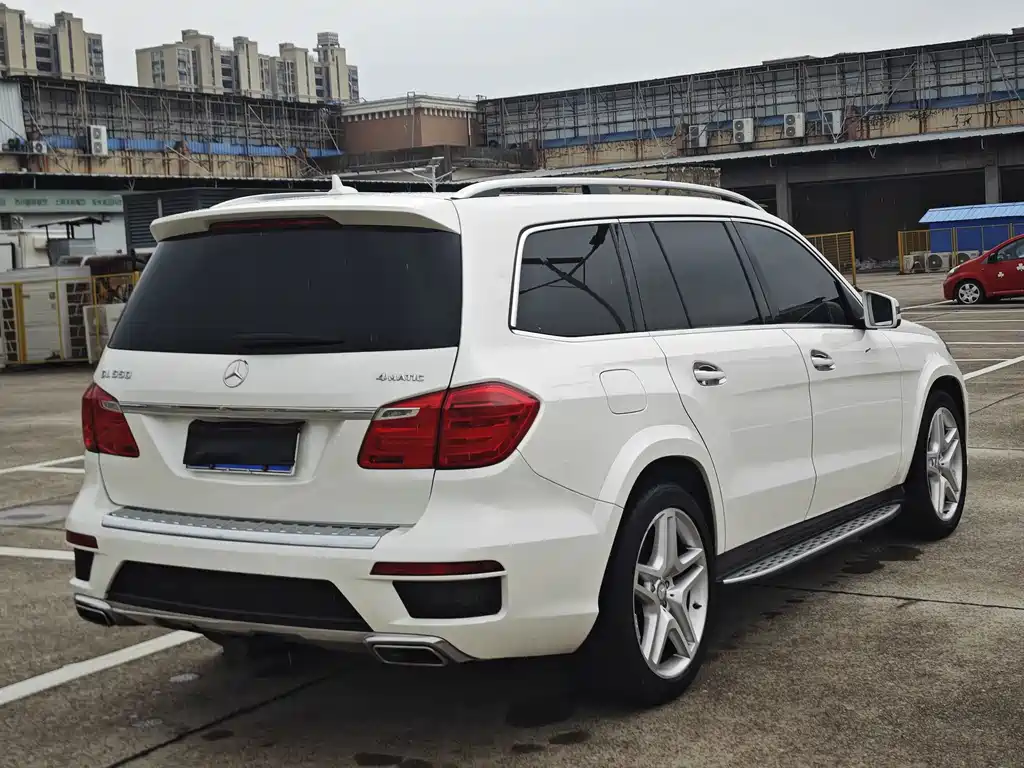 Mercedes-Benz GL-Class — миниатюра 7