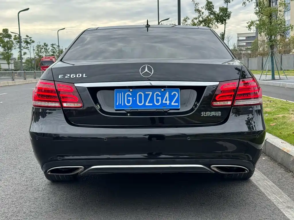 Mercedes-Benz E-Class — миниатюра 16