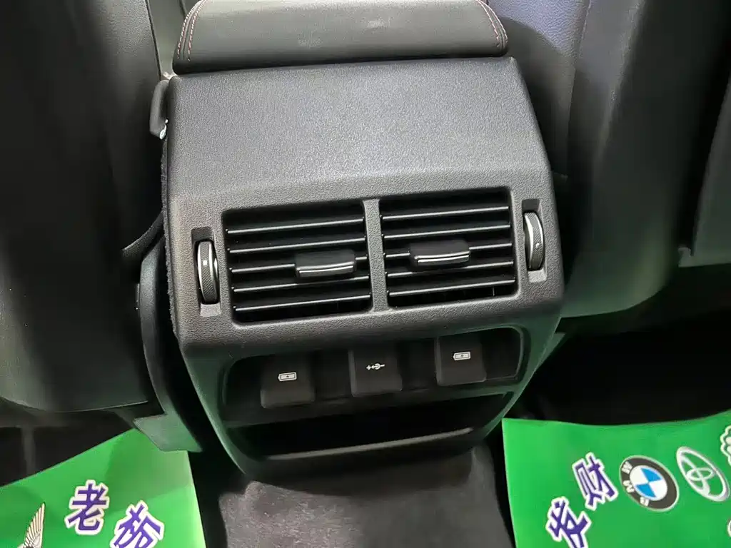 Land Rover Discovery Sport — миниатюра 14
