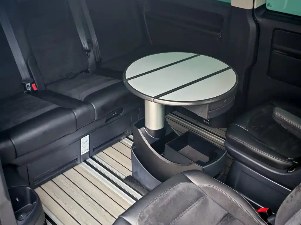 Volkswagen Multivan — миниатюра 12