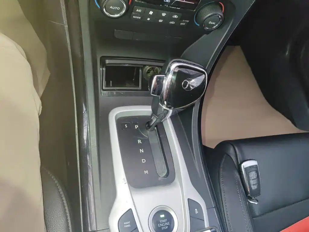 BAIC Senova D70 — миниатюра 10