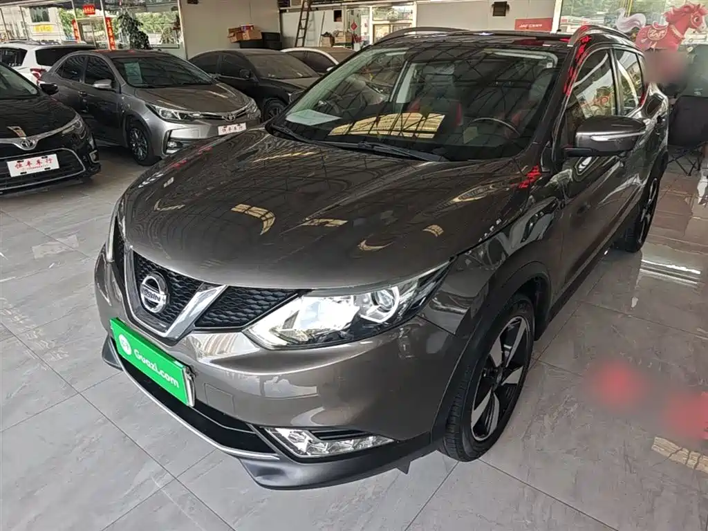 Купить Nissan Qashqai