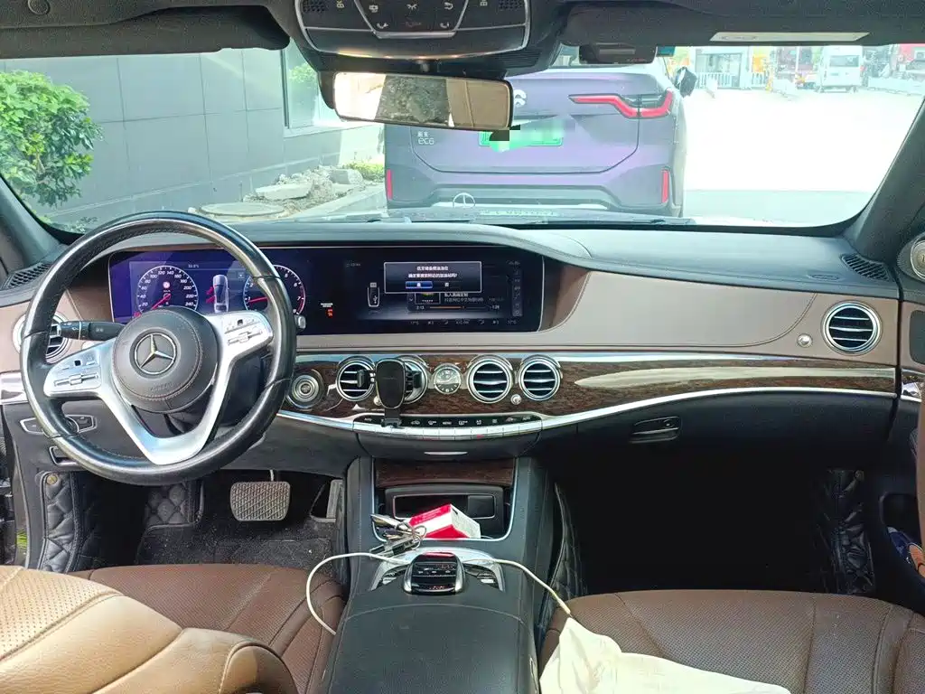 Mercedes-Benz S-Class — миниатюра 13