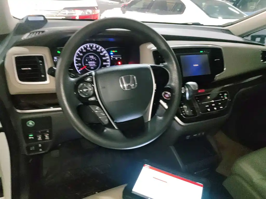 Honda Odyssey 2018 2.4L Luxury