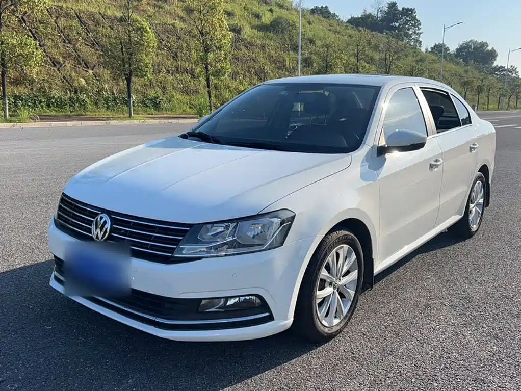 Volkswagen Lavida — миниатюра 2