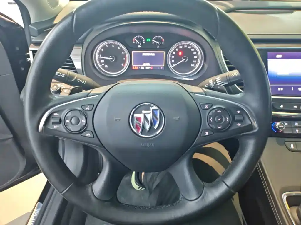Buick LaCrosse — миниатюра 11