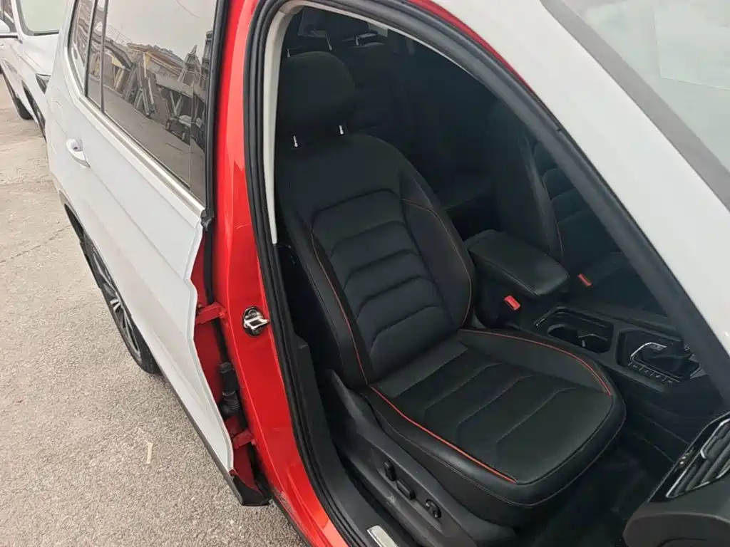 Volkswagen Tiguan L — миниатюра 25