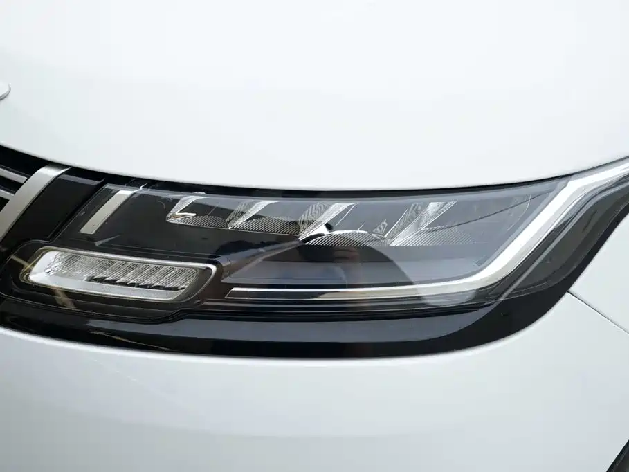 Land Rover Velar — миниатюра 13
