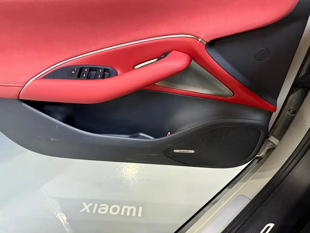 Xiaomi SU7 — миниатюра 9