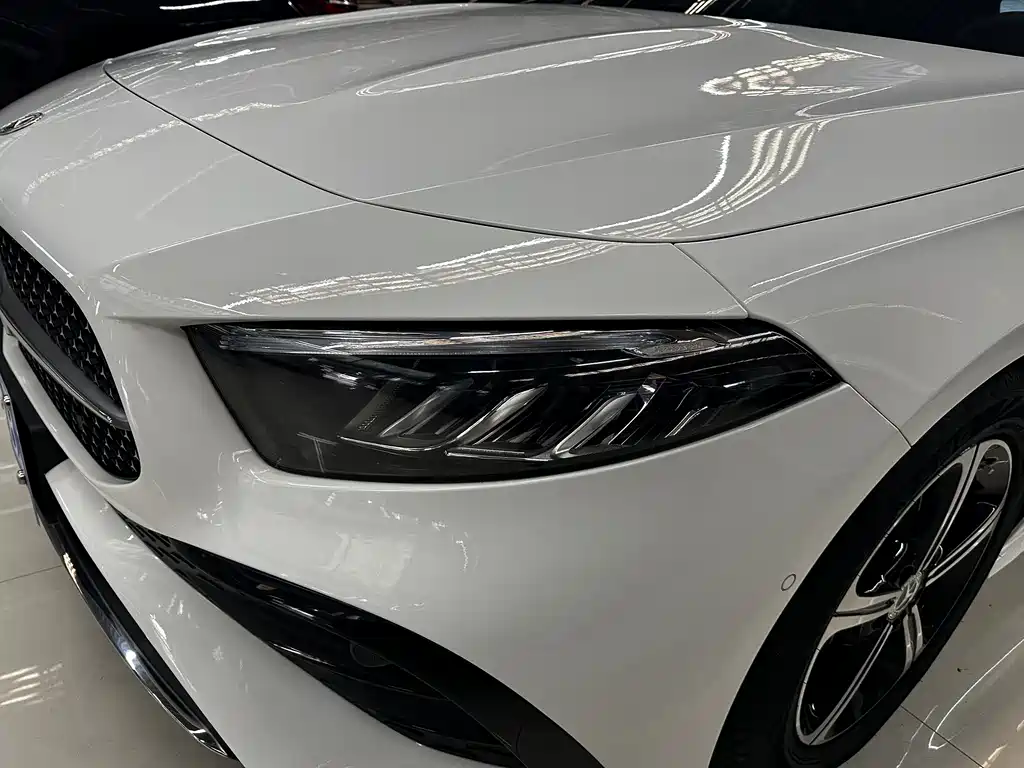 MERCEDES-BENZ A CLASS