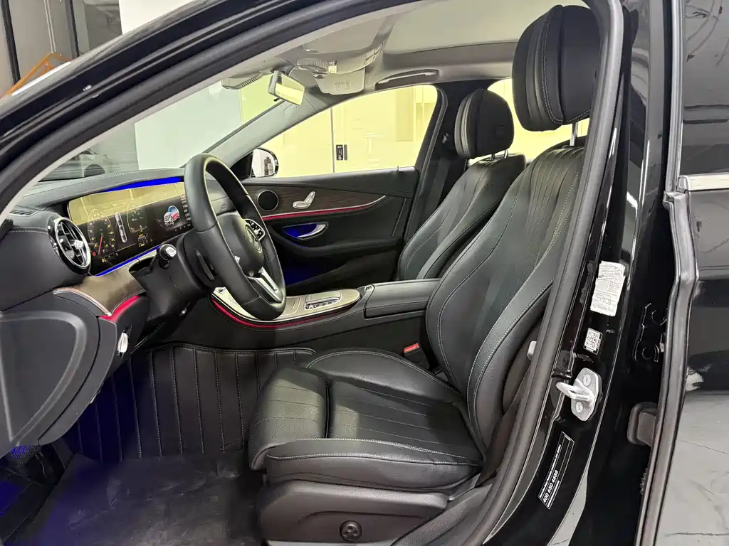 Mercedes-Benz E-Class — миниатюра 11