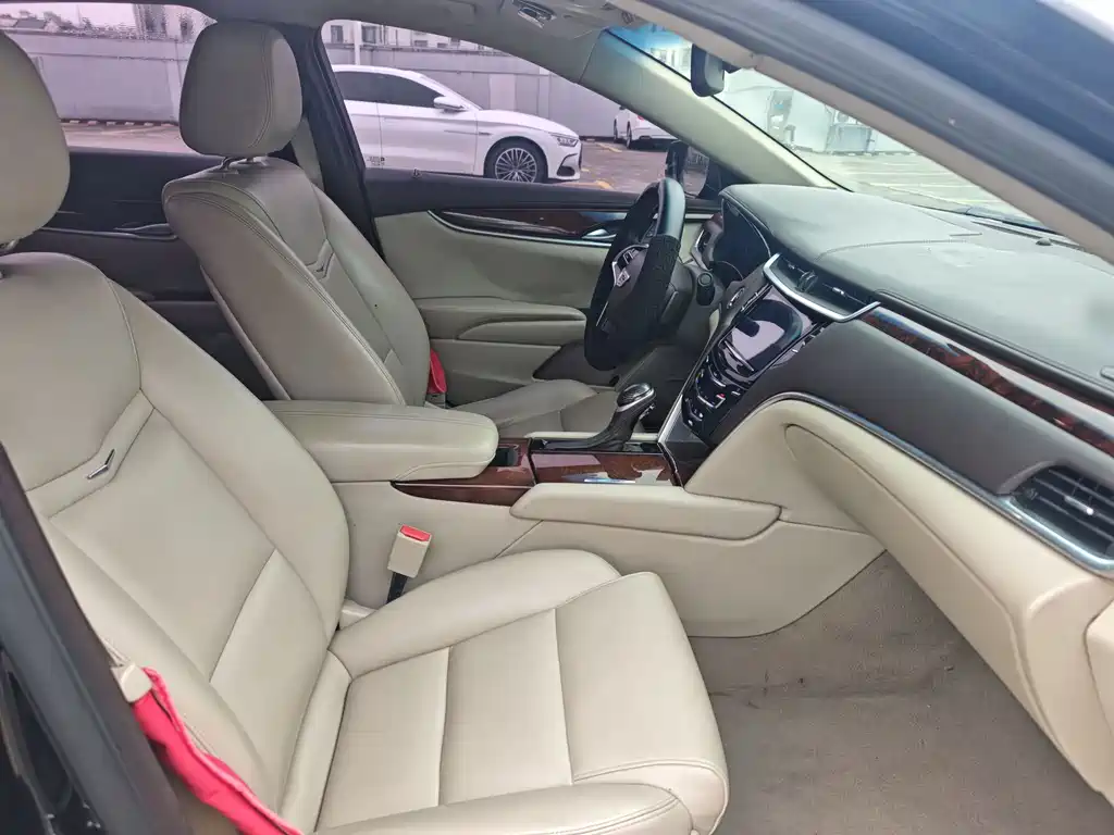 Cadillac XTS — миниатюра 9