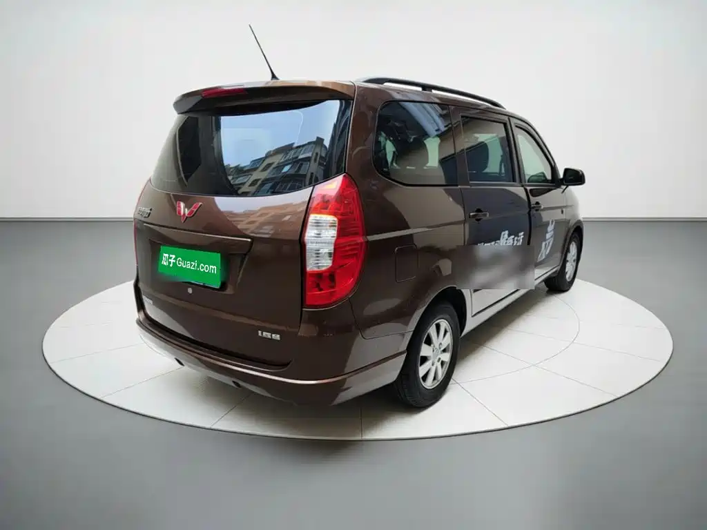 Wuling Hongguang — миниатюра 6