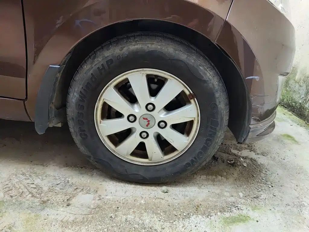 Wuling Hongguang — миниатюра 8