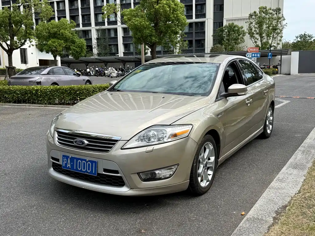 Ford Mondeo Zhisheng