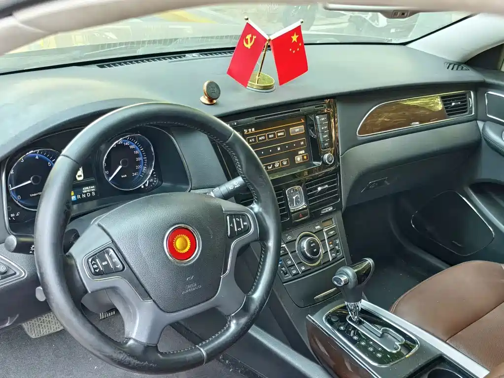 Hongqi Hongqi H7 — миниатюра 9