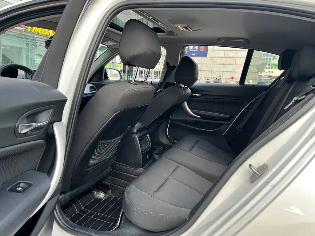 BMW 1 Series (Import) — миниатюра 14
