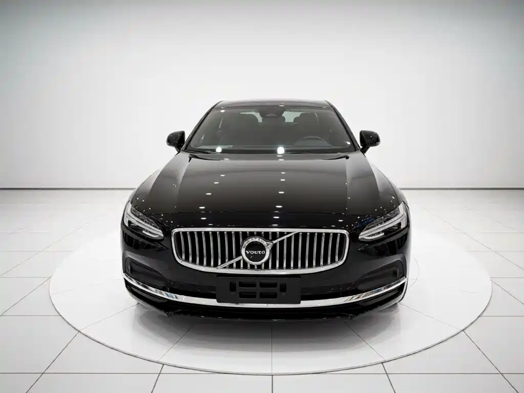 Volvo S90 2022 B5 Luxury