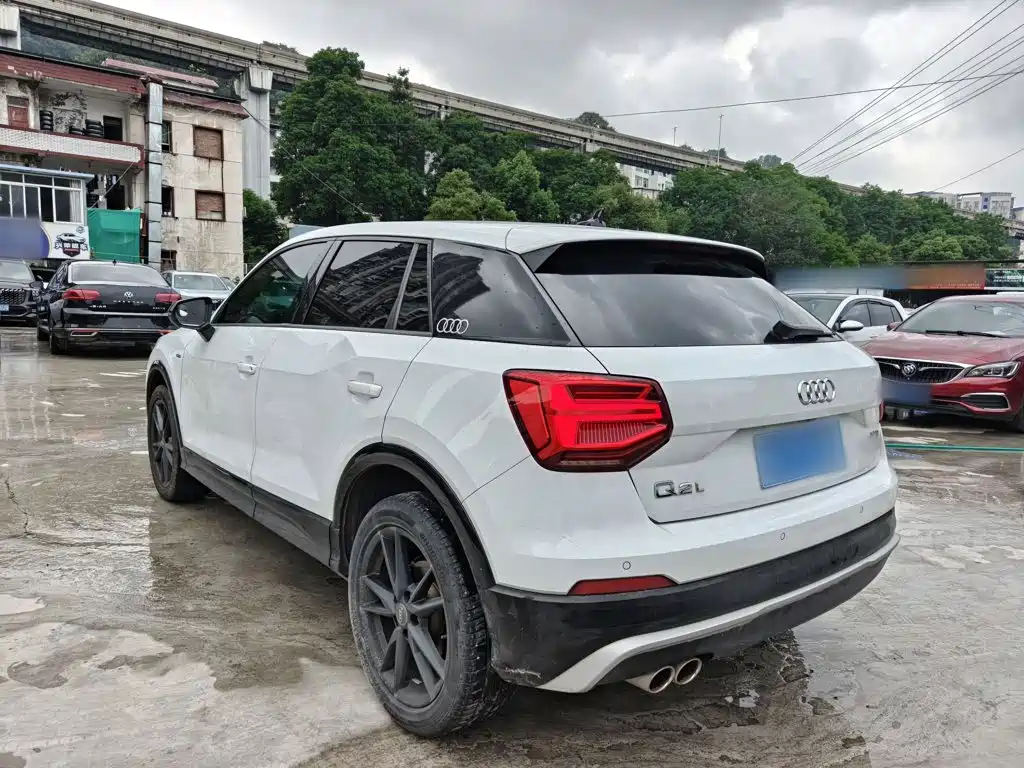 Audi Q2L — миниатюра 5