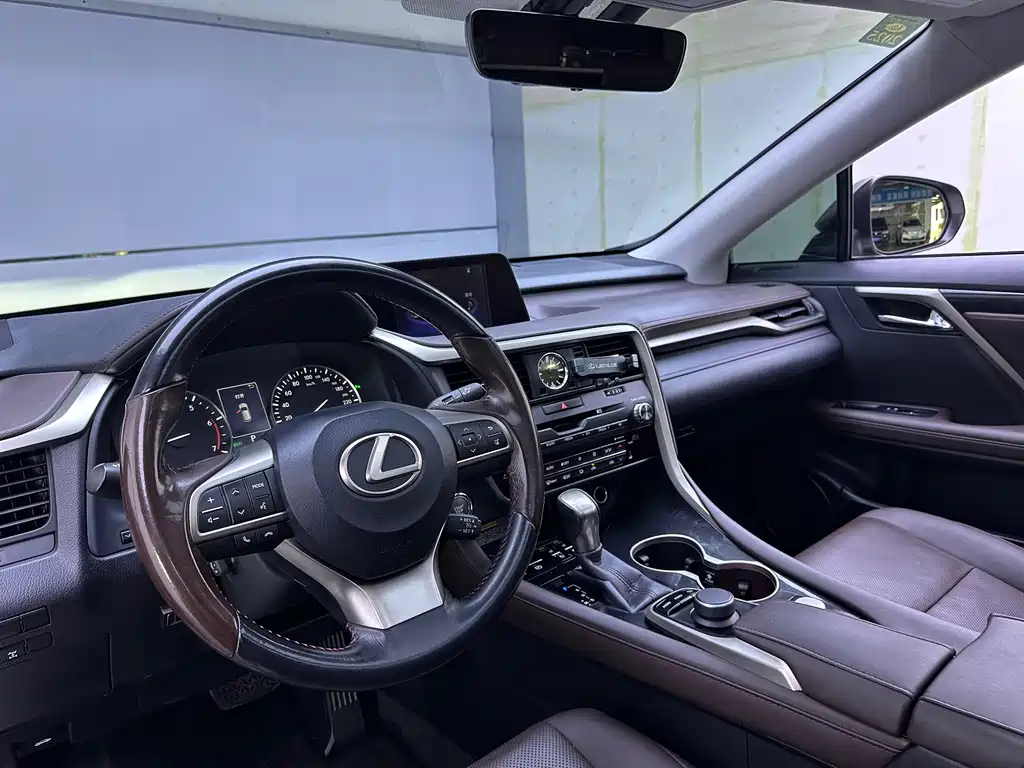 Lexus RX — миниатюра 10