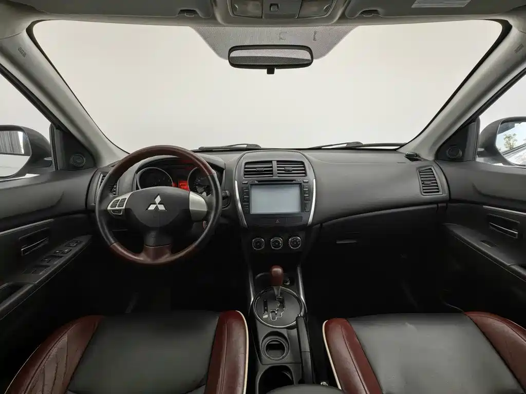 Mitsubishi ASX — миниатюра 5