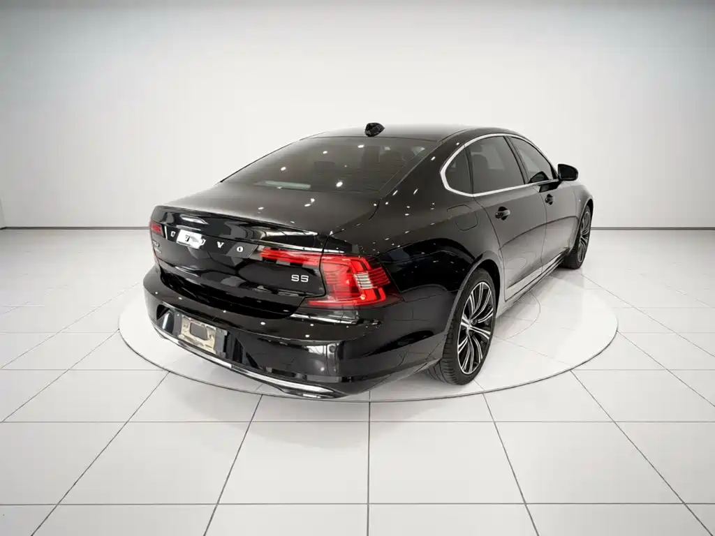 Volvo S90 2022 B5 Luxury