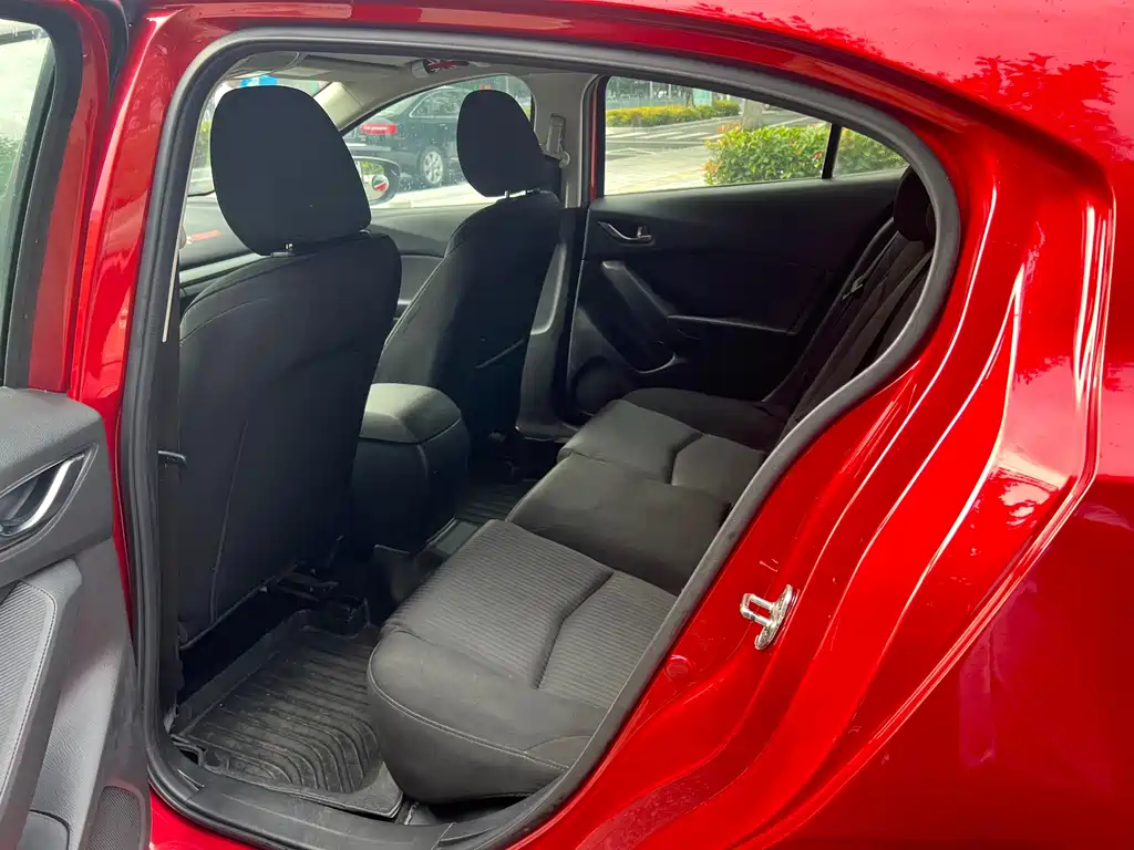 Mazda 3 Axela — миниатюра 14