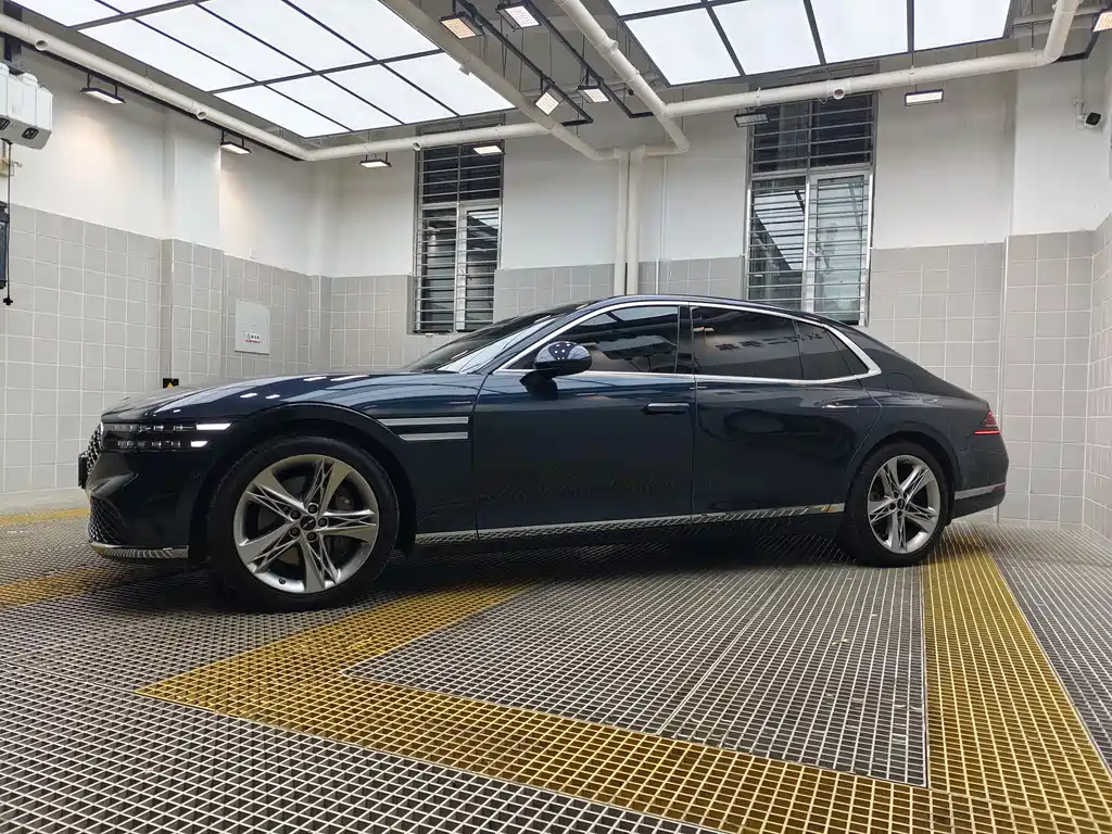 Genesis G90 2023 3.5T Flagship