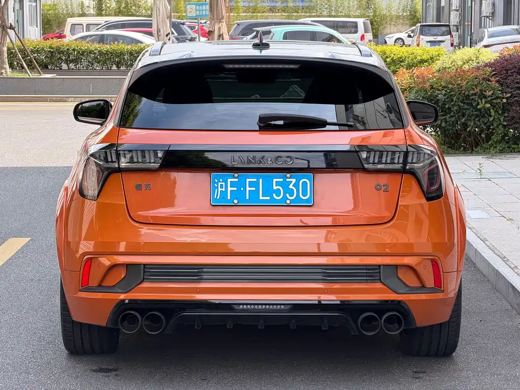 Lynk & Co 02 Hatchback — миниатюра 3