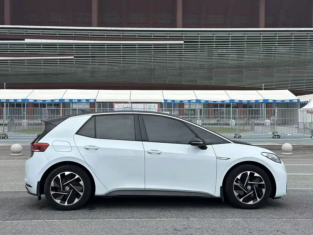 Volkswagen ID.3 — миниатюра 10