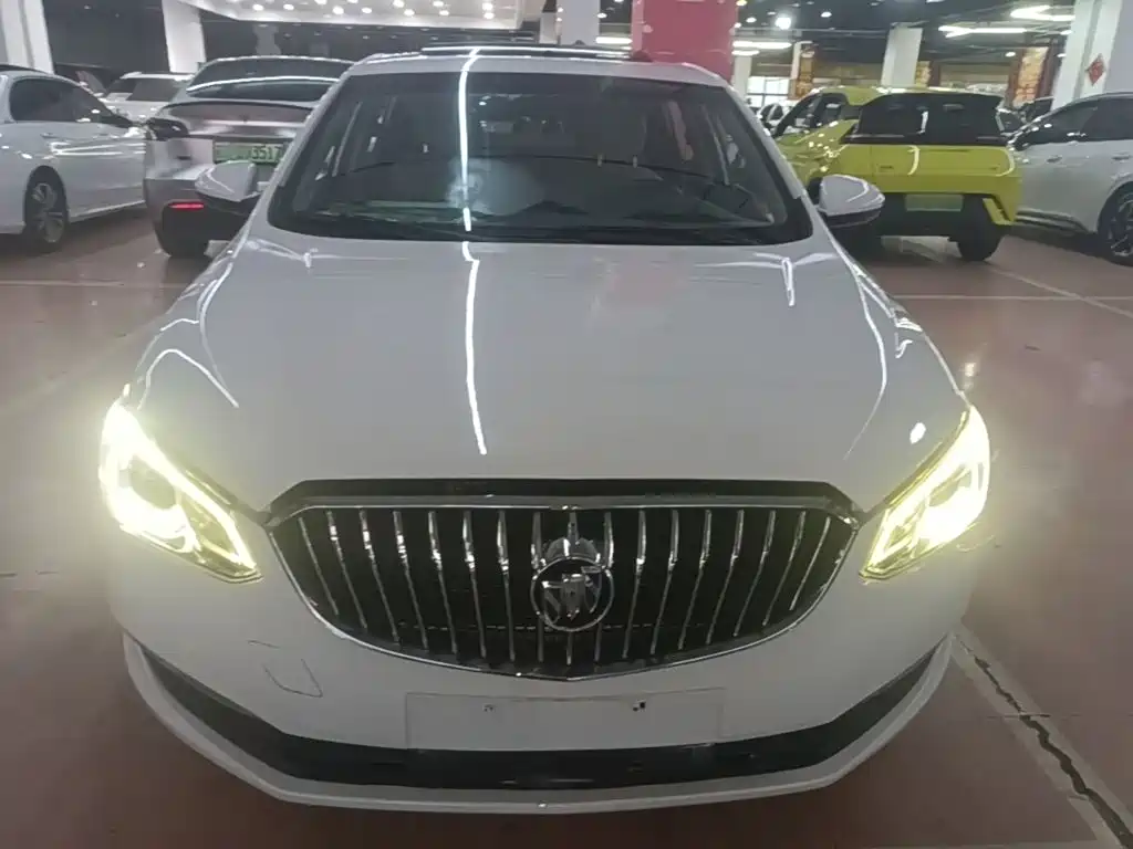 Buick Excelle — миниатюра 3