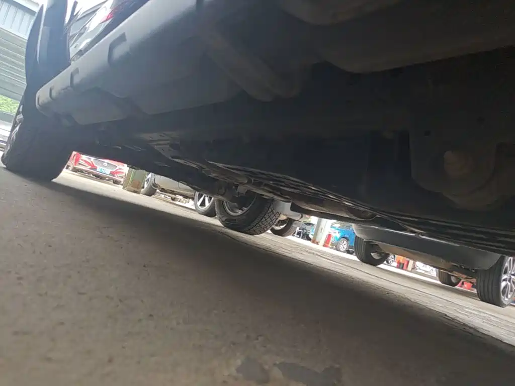 Ford Everest — миниатюра 21